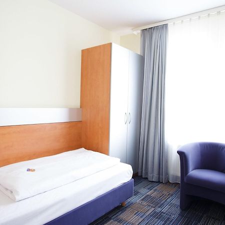 Senator Hotel Frankfurt am Main Luaran gambar