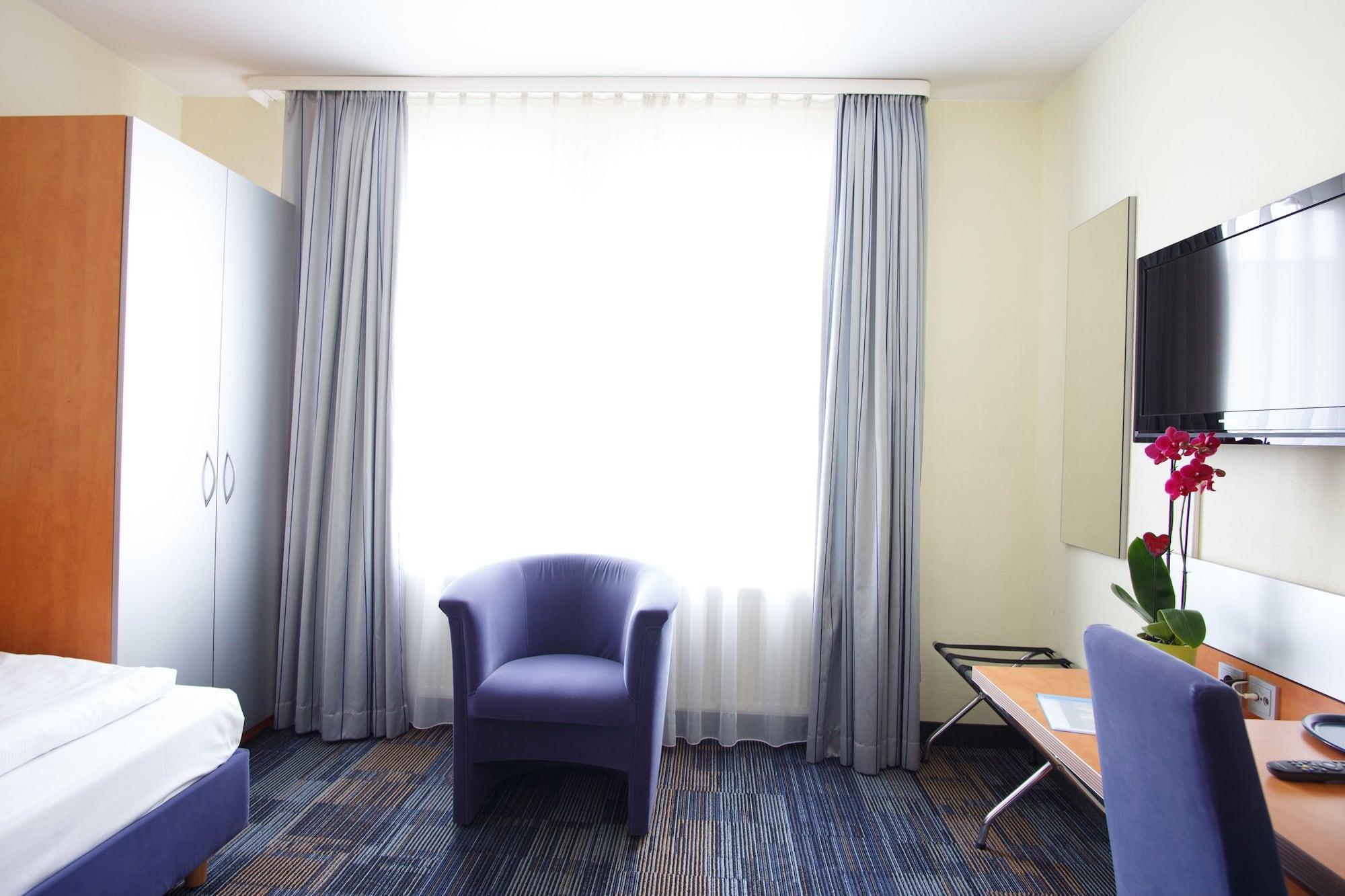 Senator Hotel Frankfurt am Main Luaran gambar