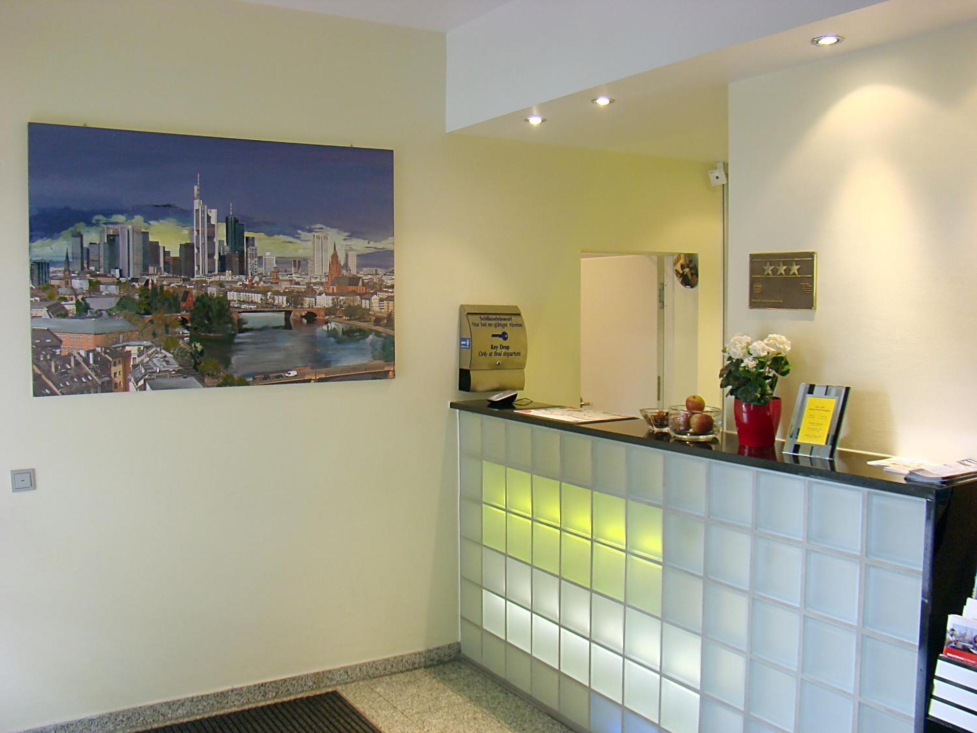Senator Hotel Frankfurt am Main Luaran gambar