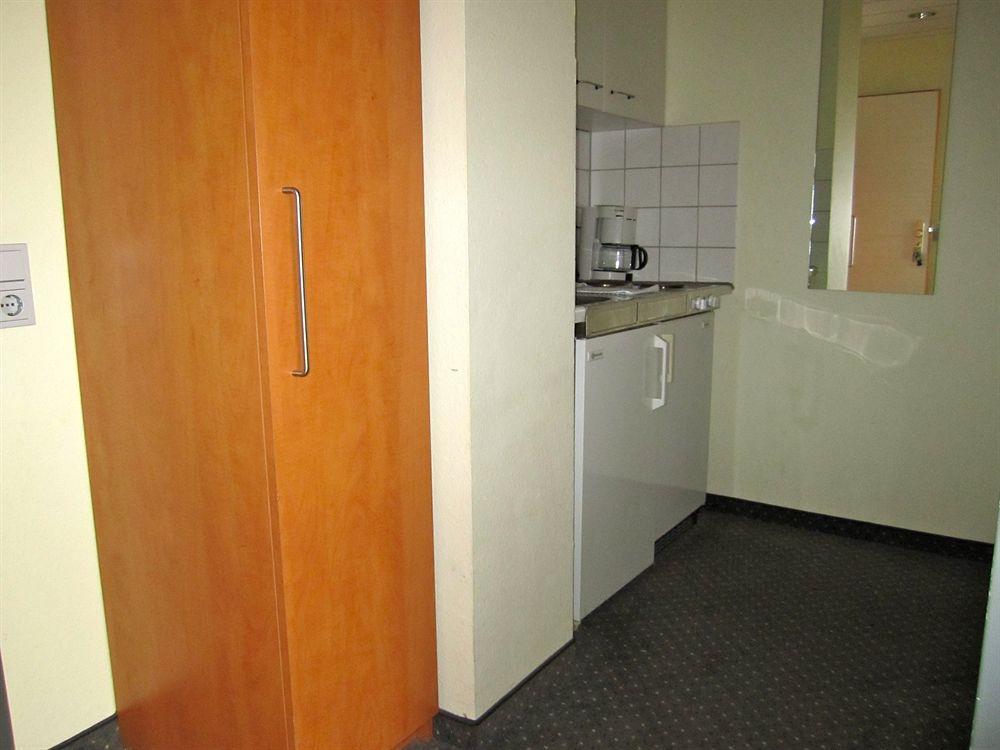 Senator Hotel Frankfurt am Main Luaran gambar